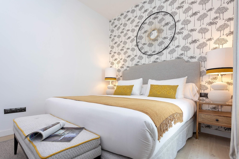Genteel Home Teodosio