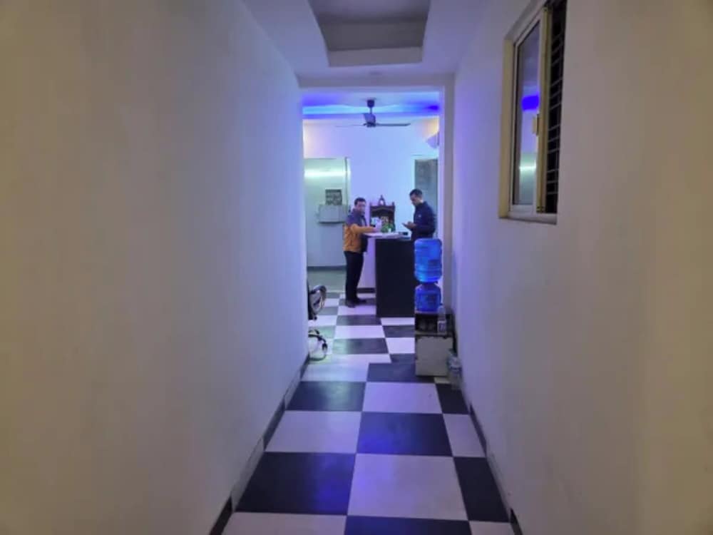 Fabhotel Satya