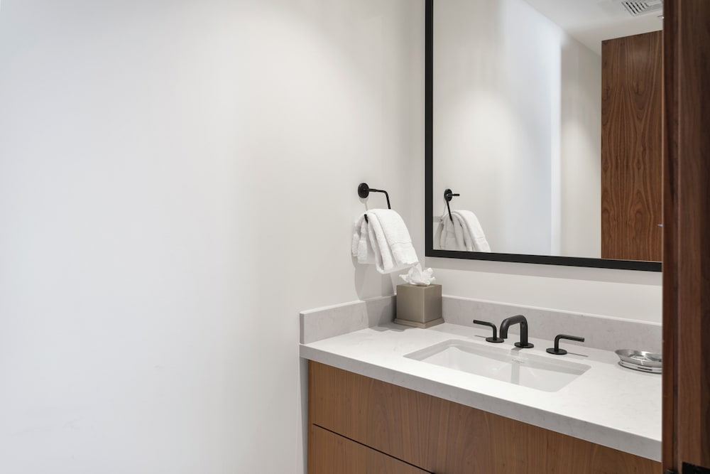 Argent at Deer Valley Resort - Three Bedroom Deluxe #504 3 Condo