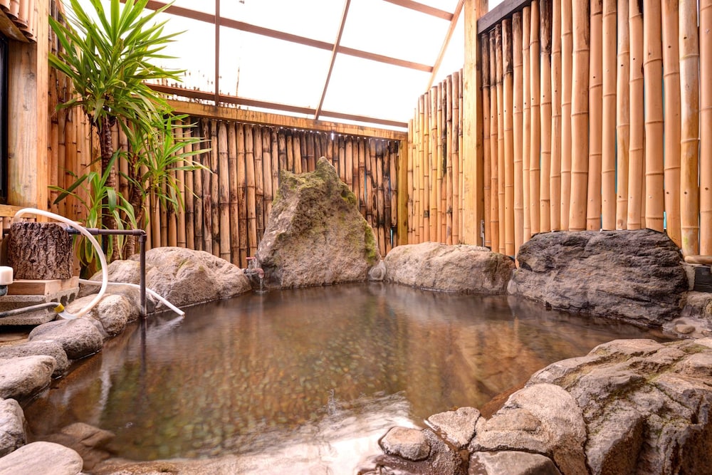 Mizuwake Minshuku Mura