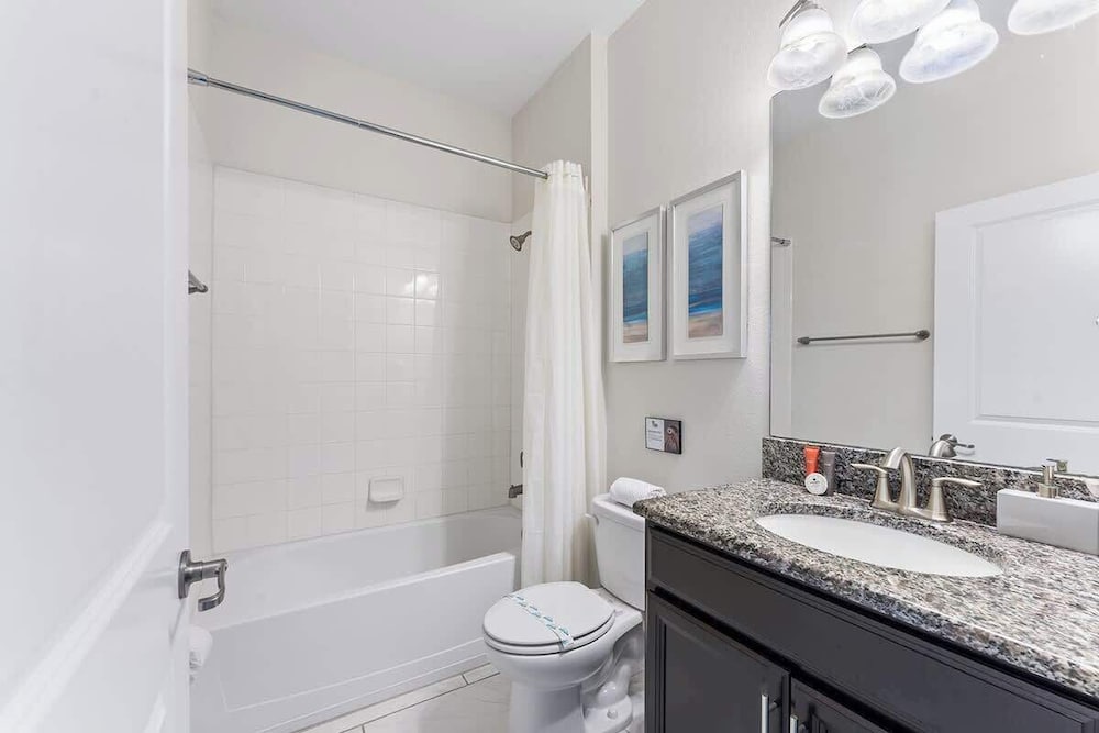 5BR Themed Bedrooms at Storey Lake