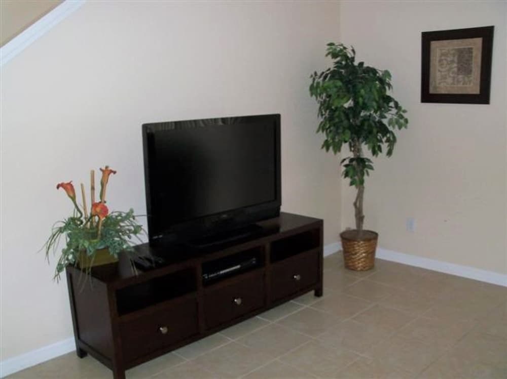 Regal Oaks 5732 view 3
