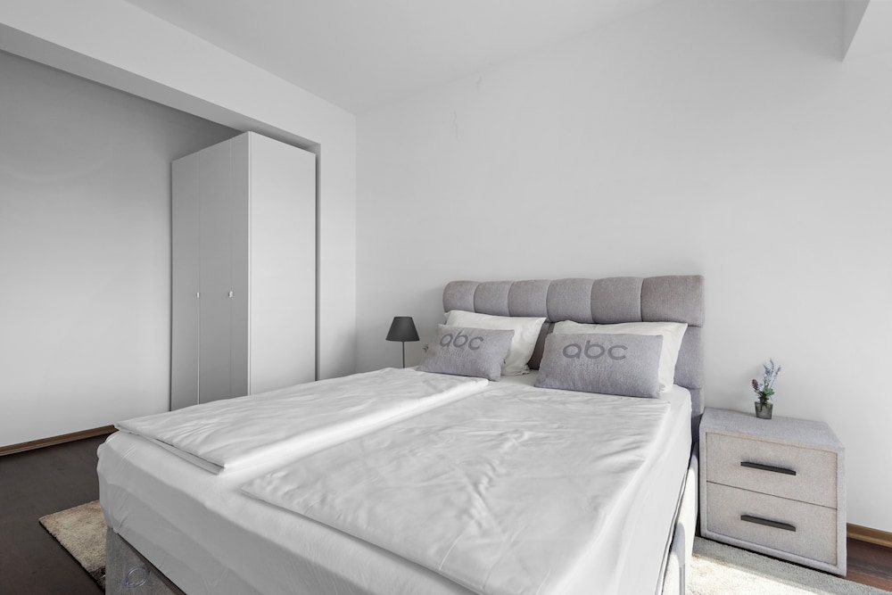 Domloge Lofts & Apartments