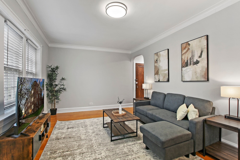 Harmonious 2BR Apt - Lockwood 3