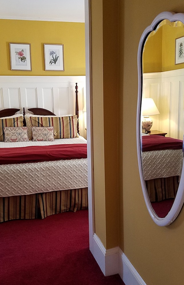 Greenville Inn at Moosehead Lake