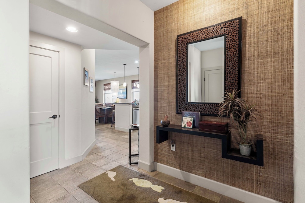 Golf Discount Included! Ocean, Golf & Mountain Views Near Shopping! - Vrkcv