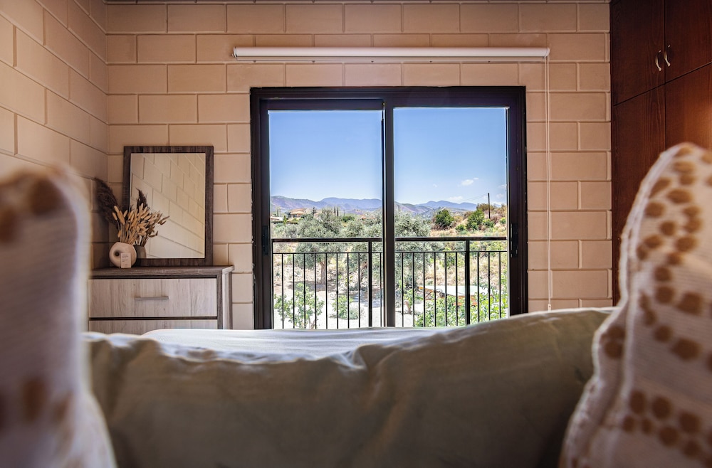 Paphos Vacations - Phaedrus Living Argaka Zen Residence - Property Image 10