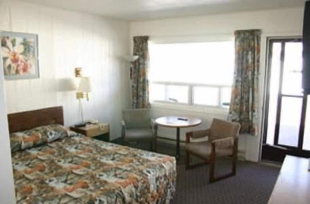 Skyline Motel