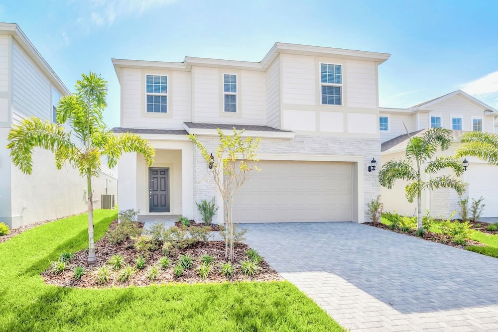Upstay: 7BR Resort Home w Private Poolnear Disney