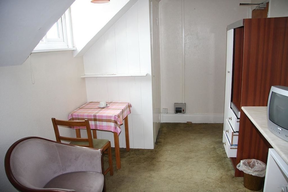 Dove Court Mini Lodge