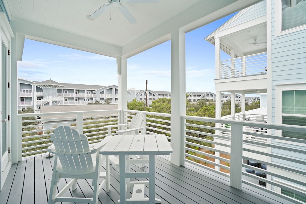 Prominence on 30A by Panhandle Getaways