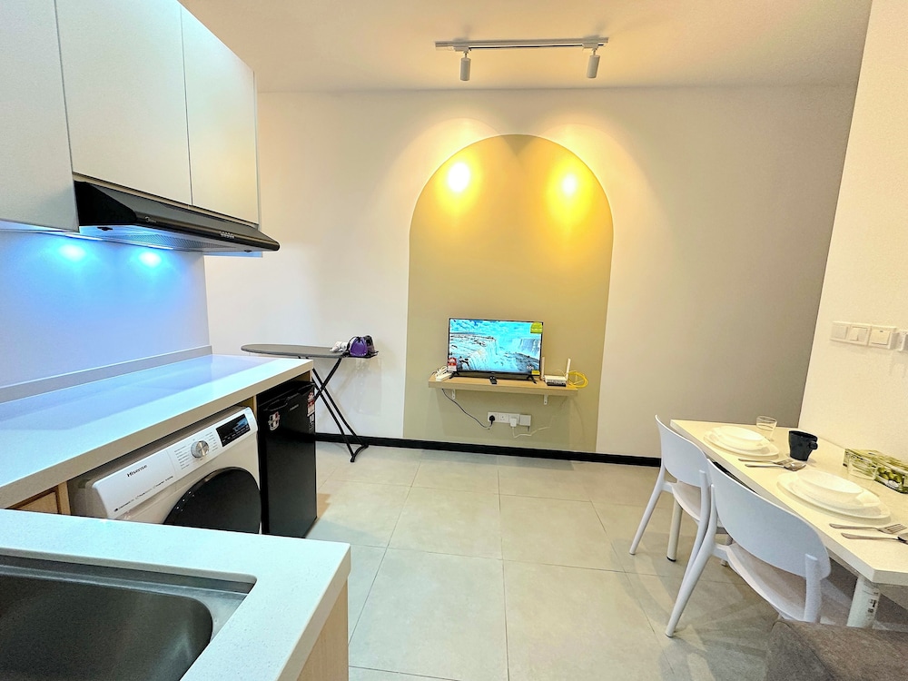Neu Suites By Serenity Vacation Homes