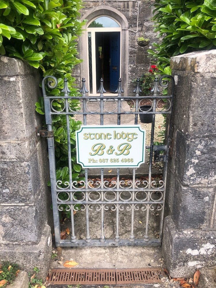 Stone Lodge B&B