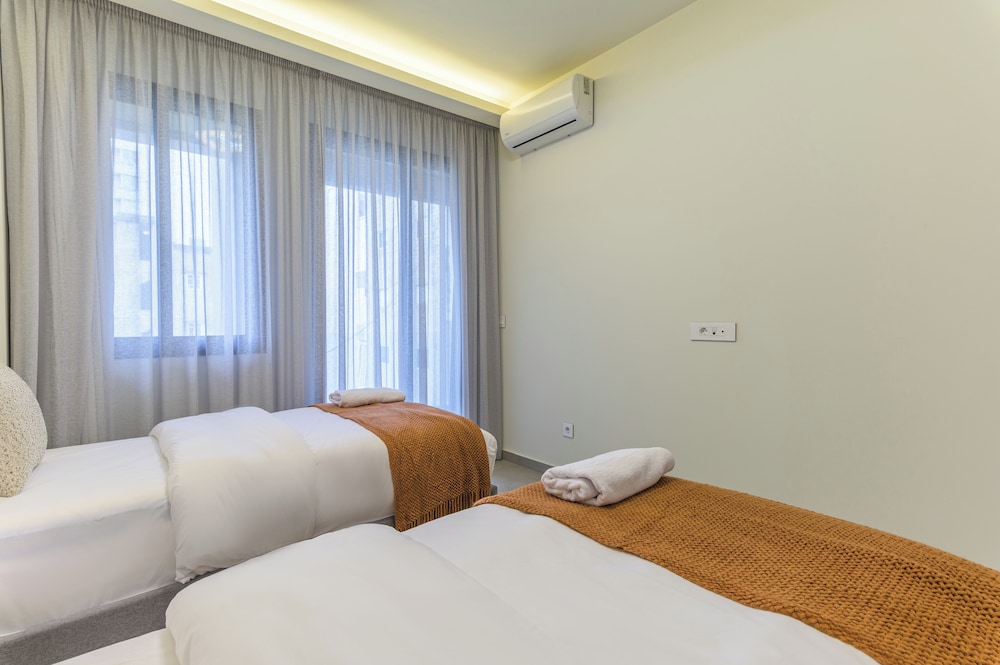 Achrafieh Gate - Modern 3-BR Apartments