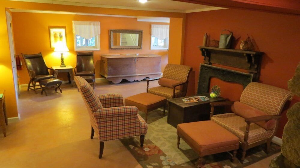 lounge