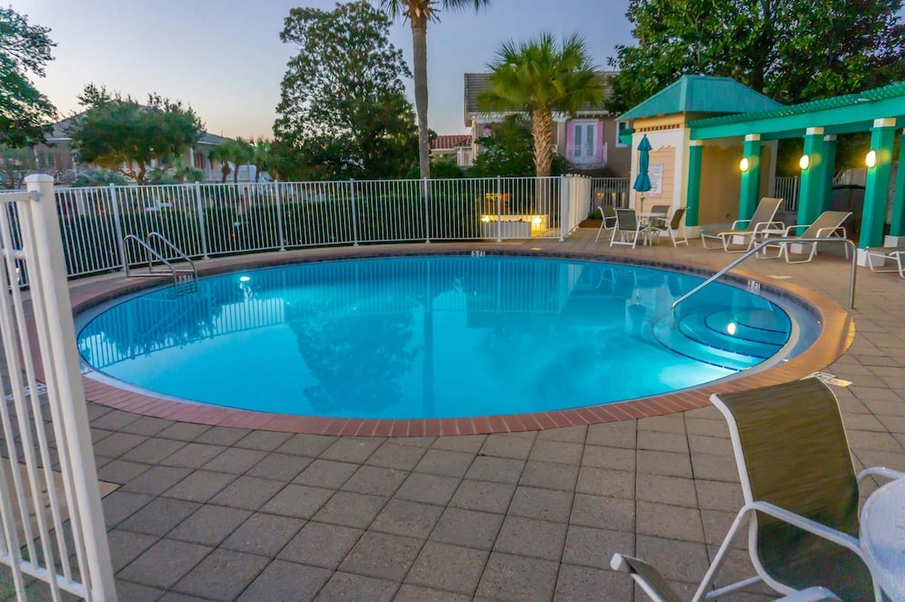9 Rue Martine in Miramar Beach