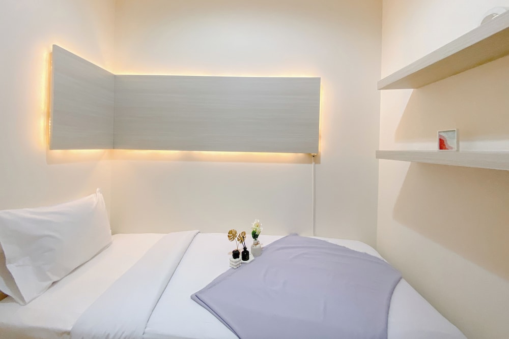 Wonderful And Homey 2Br Apartment At Menteng Park