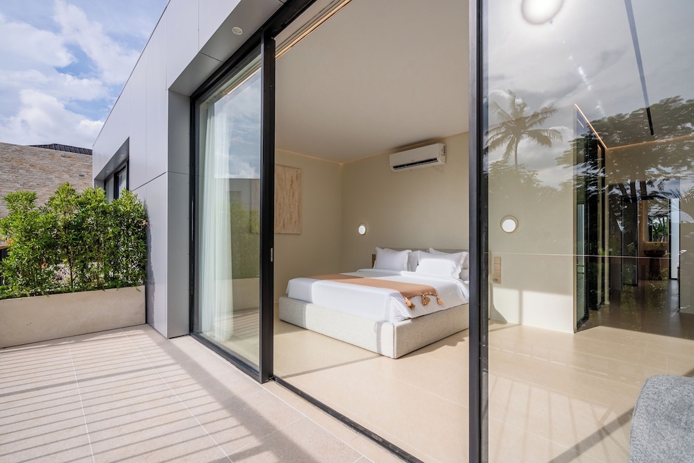 Hidden City Ubud - Modern Villas & Townhouses with Private Pools, Nature Views and Wellness Access