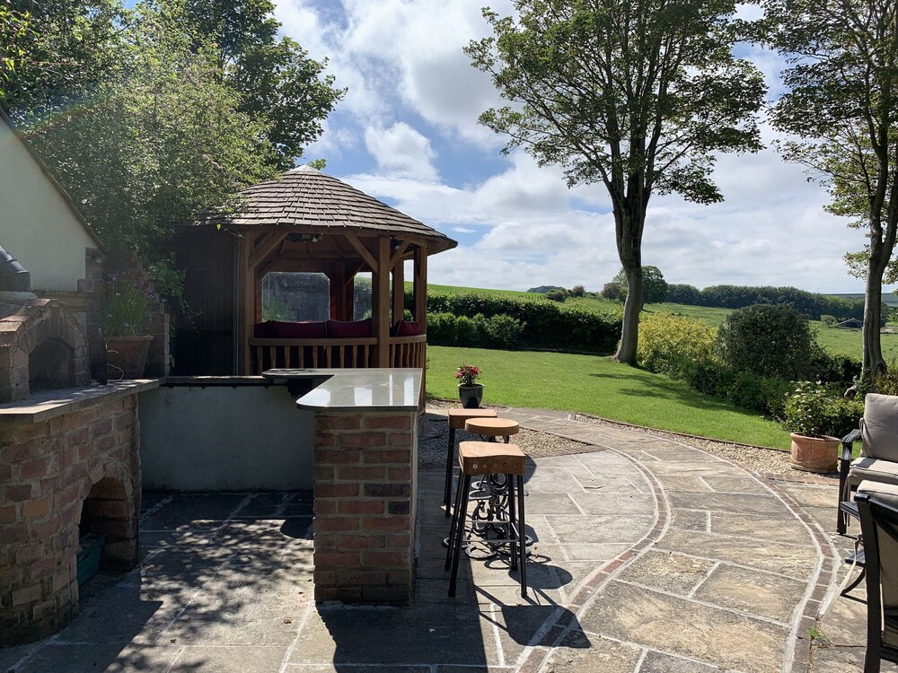Under Acre Cottage
