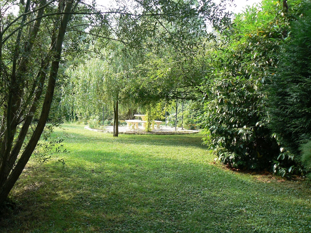 Photo 44