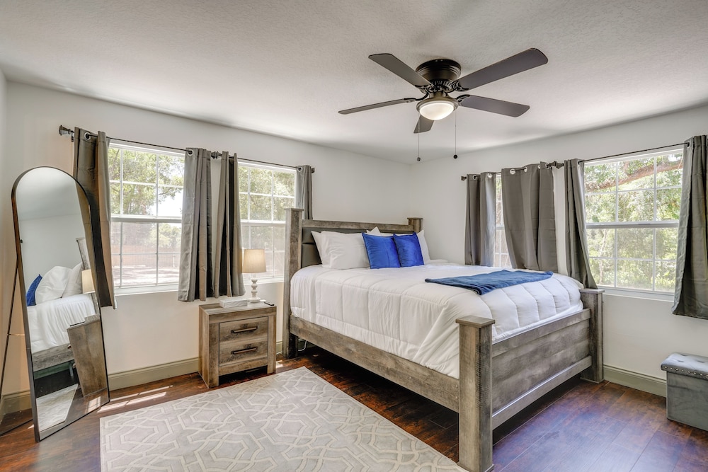 Pool Table, Fire Pit: Spacious Home in Dover!