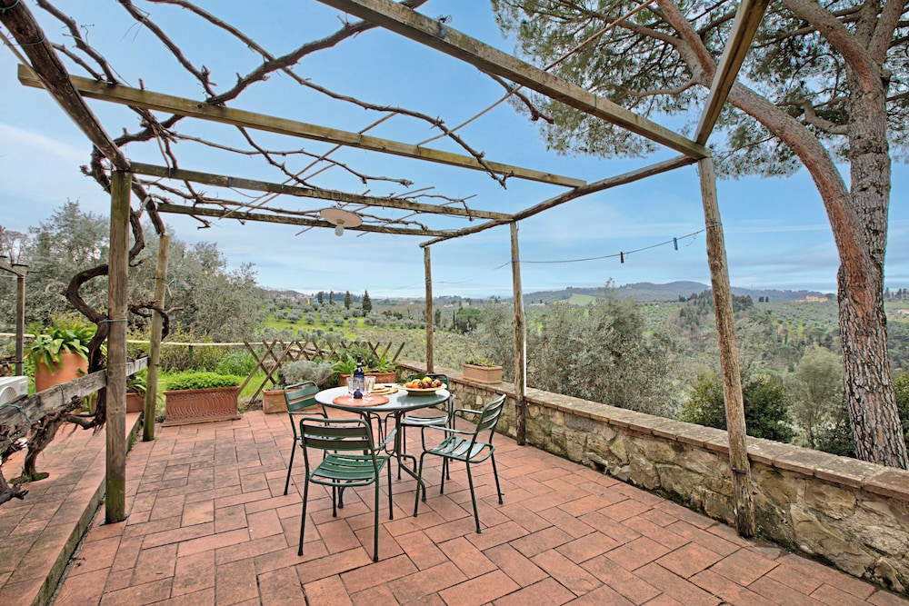 Relaxing Tuscan Terrazza Near Florence