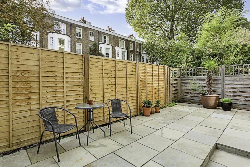 outdoor bbq area