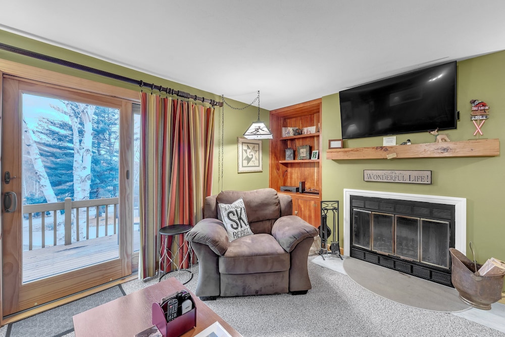Otter Slide 78i - A Cozy Mountain Retreat 2 Bedroom Townhouse by The Summit at Gore Mountain