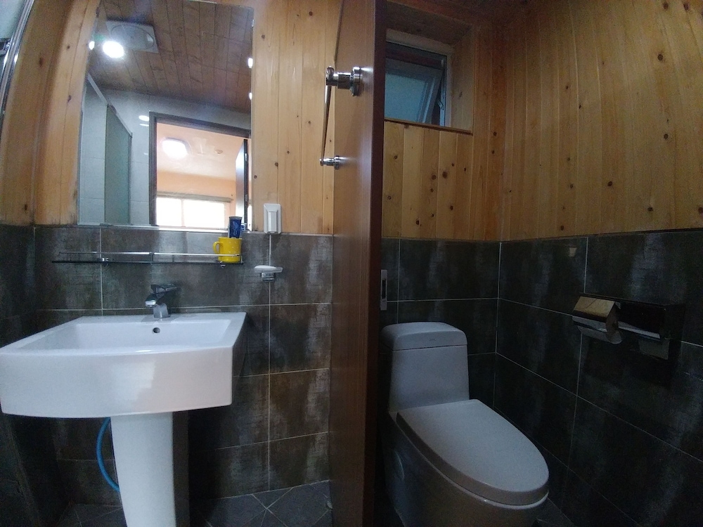 Backpacker's Home 26