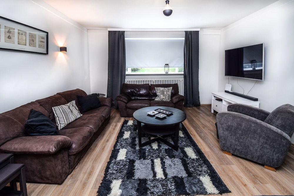 Apartment B48 view 4