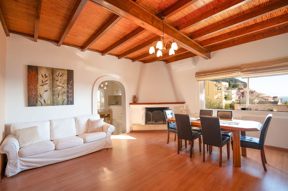 Loris Residence in Ionian Islands