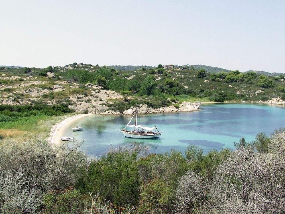 Ariadne Eco Retreat