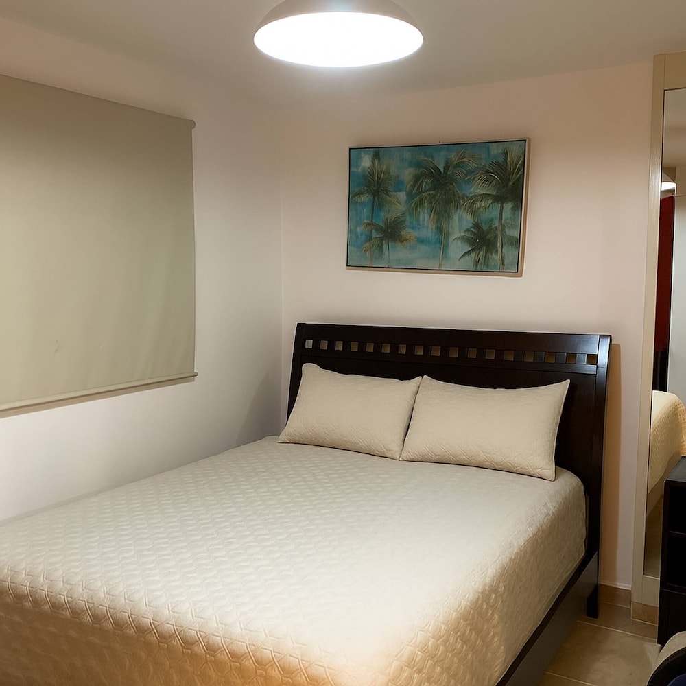 Beachfront Apartment Marbella, Juandolio