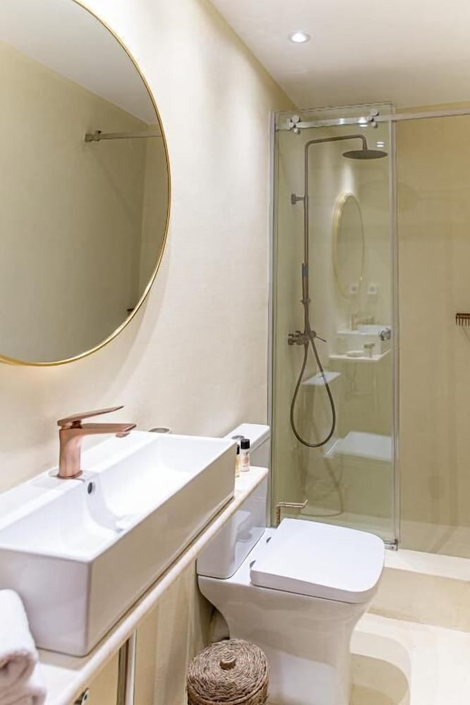 Epitome Suites