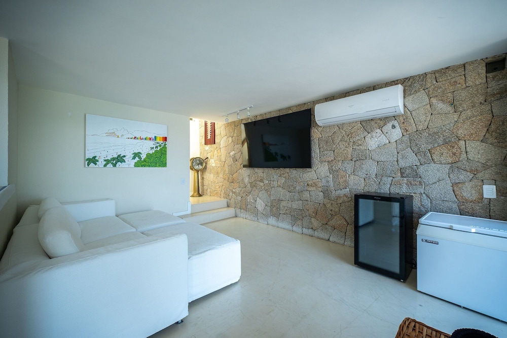 Angra - Mombaça | Mansão Espetacular Beira-Mar, 7 Suites - por Casapē Rio