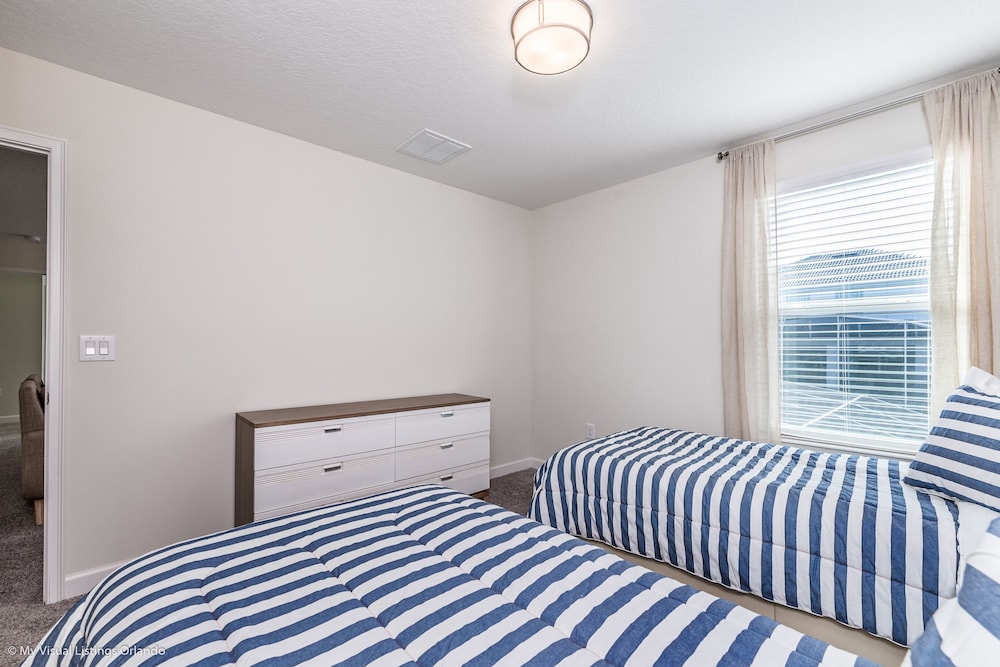6 Bdrm 5 BA Vacation Home view 2