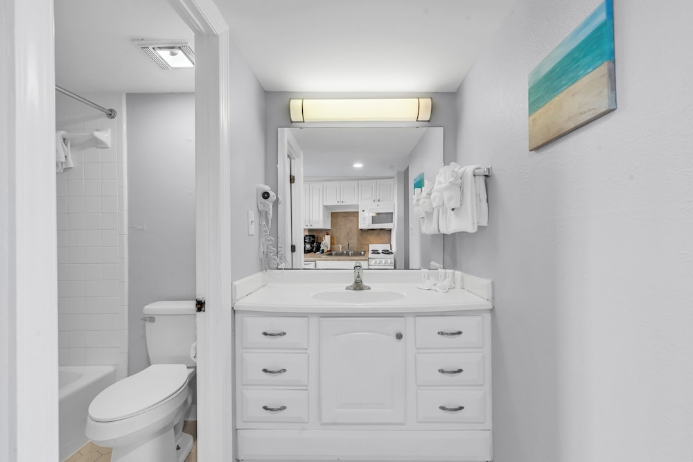 Bluewater Resort 1103