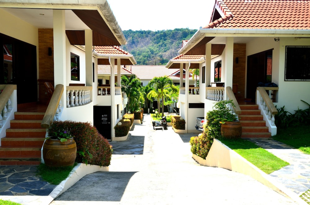 Phuket Riviera Villas