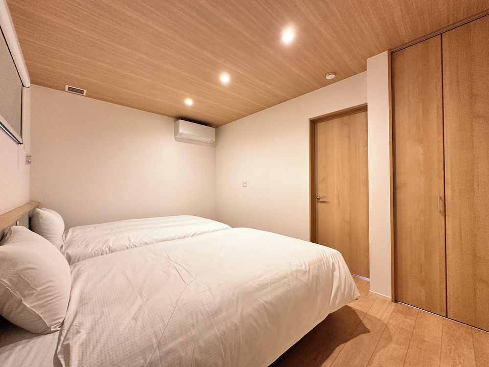 AOI SUITE TAKAYAMA
