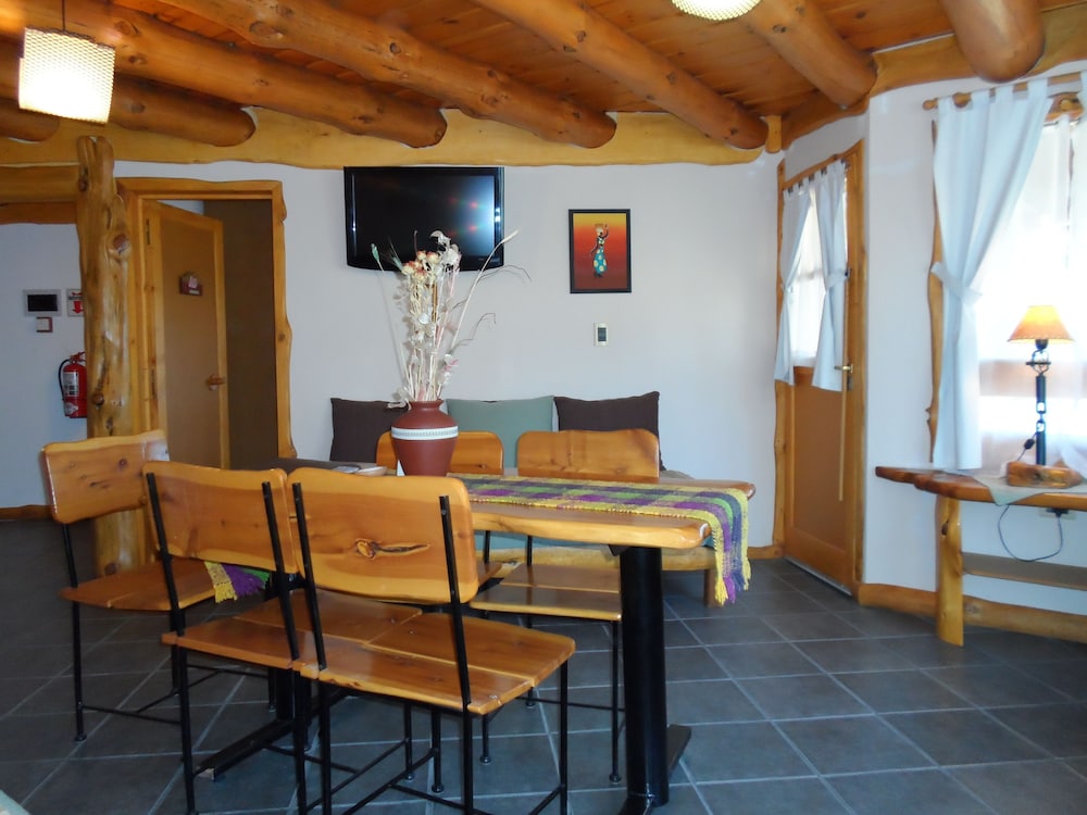 Nachoanas Apart Bungalows