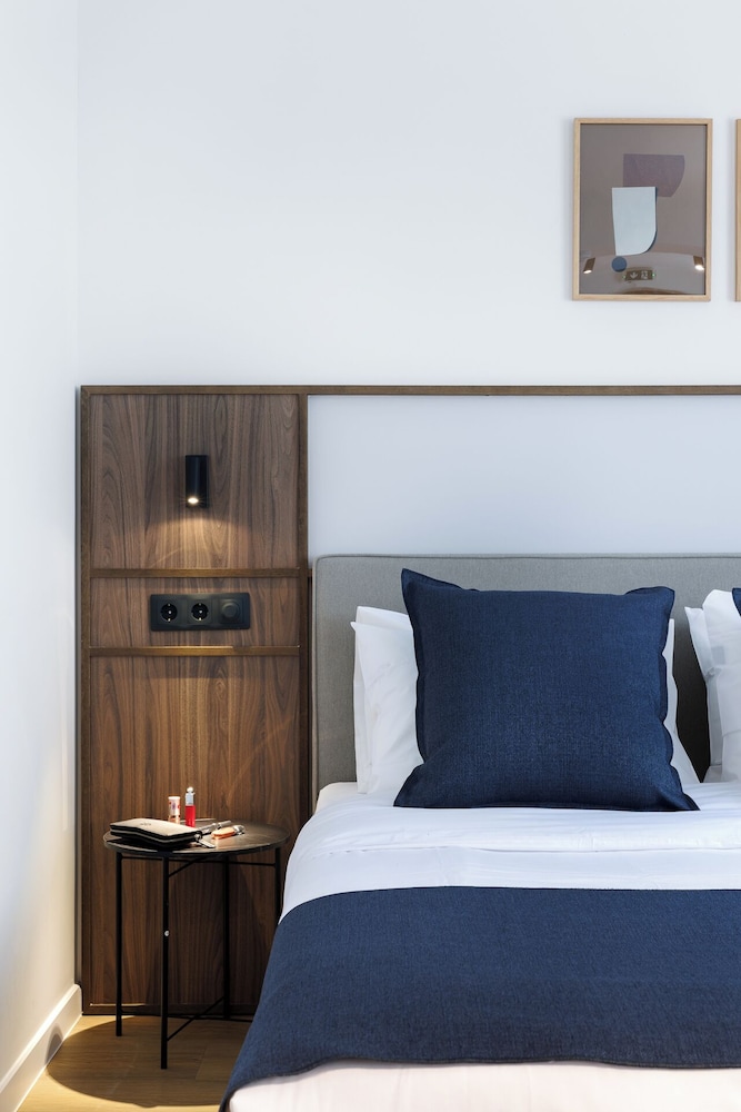 MoRe by Zoia Living
