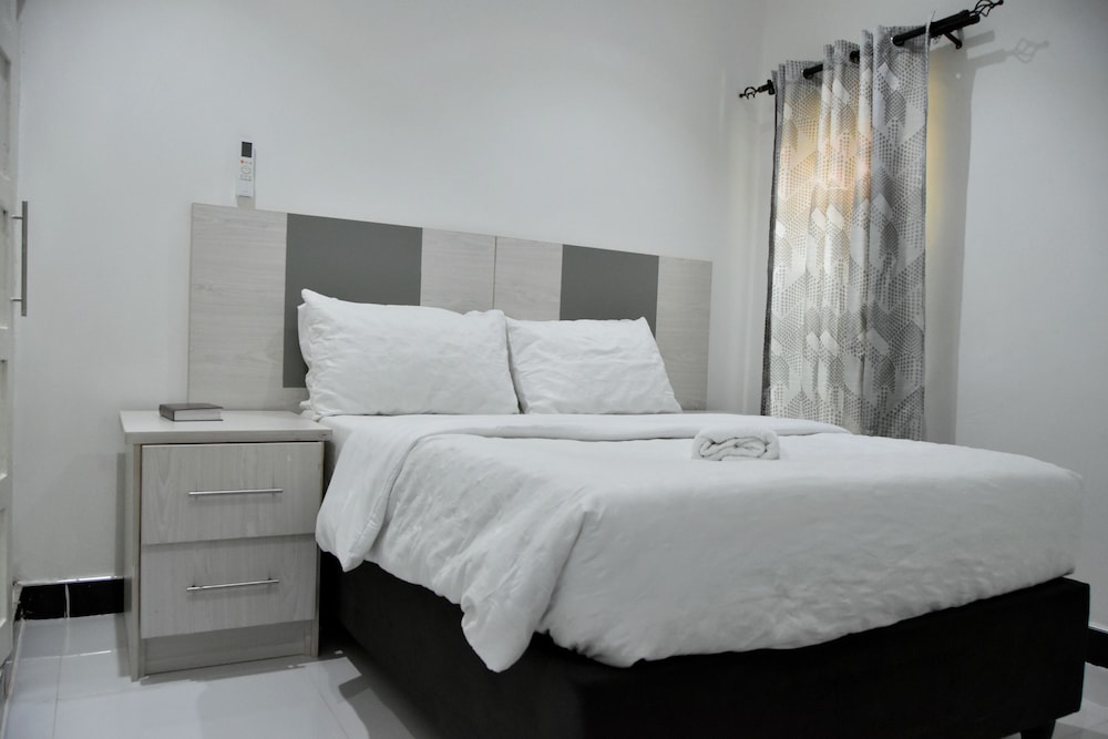 Alexandrina's Corner Bed and Breakfast