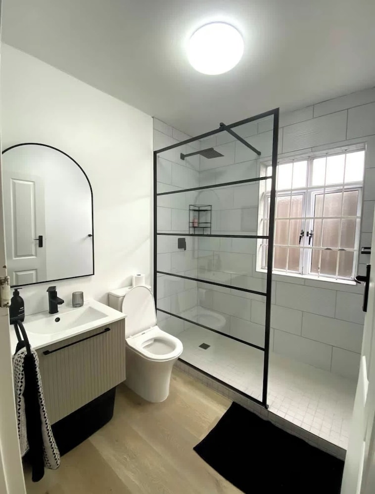2 Bedroom Ground Floor Apartment, Princess Beach Club, Houtbay