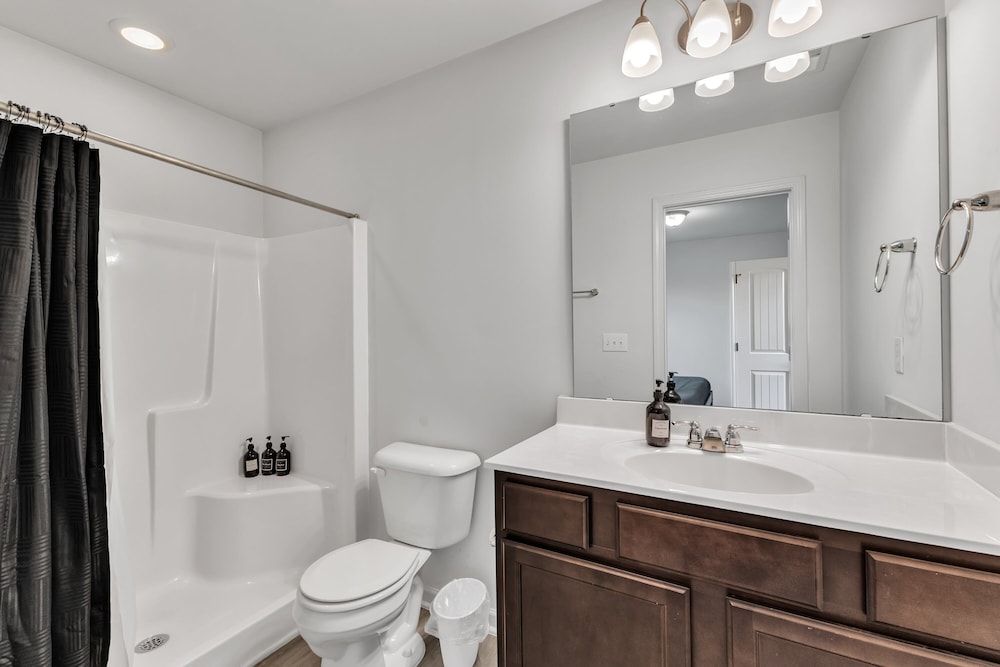 King 3BR Townhouse Mins to Cary NC State