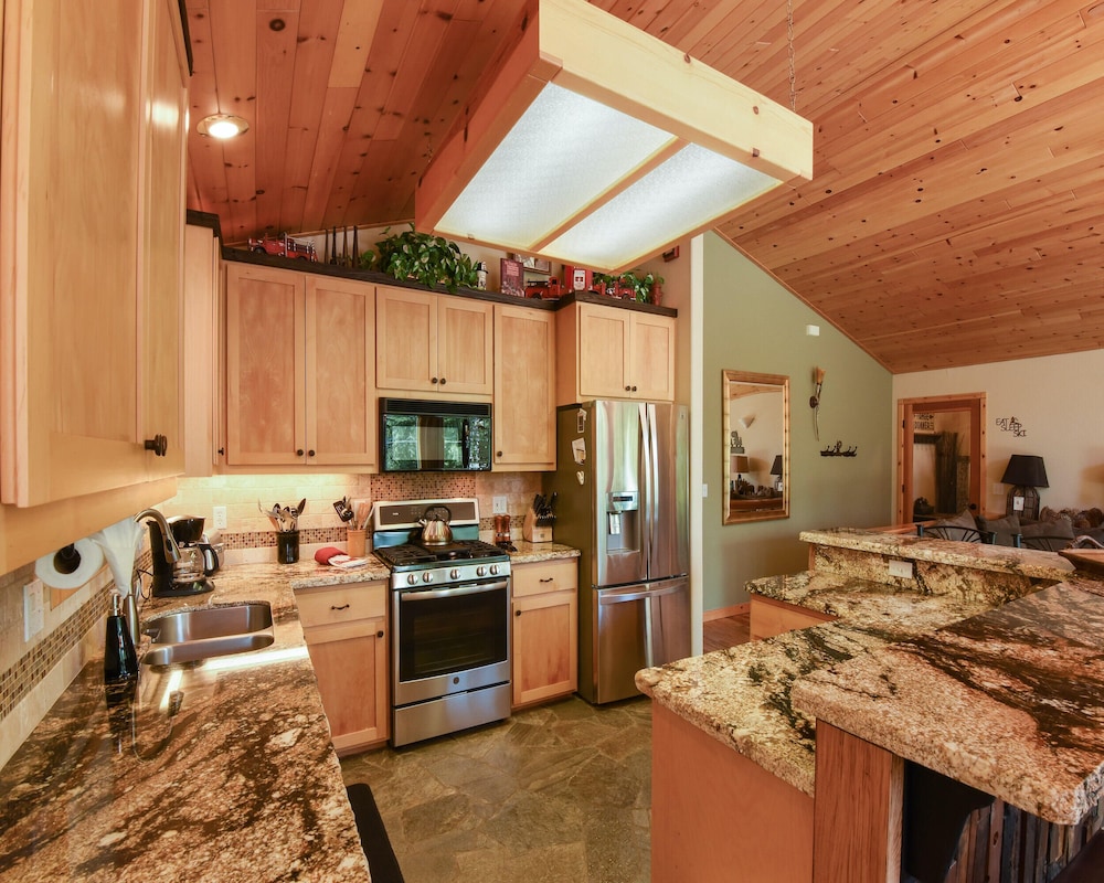 Lake Tahoe Vacations - Lux Leisure - Property Image 19