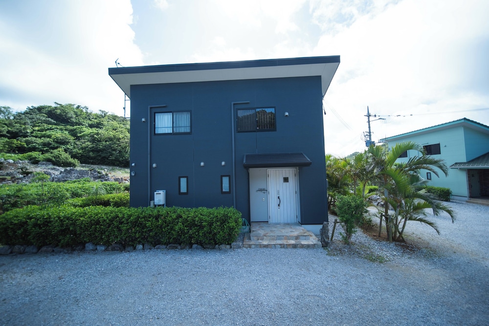 Churaumi Village Motobu-Fuji-Karst
