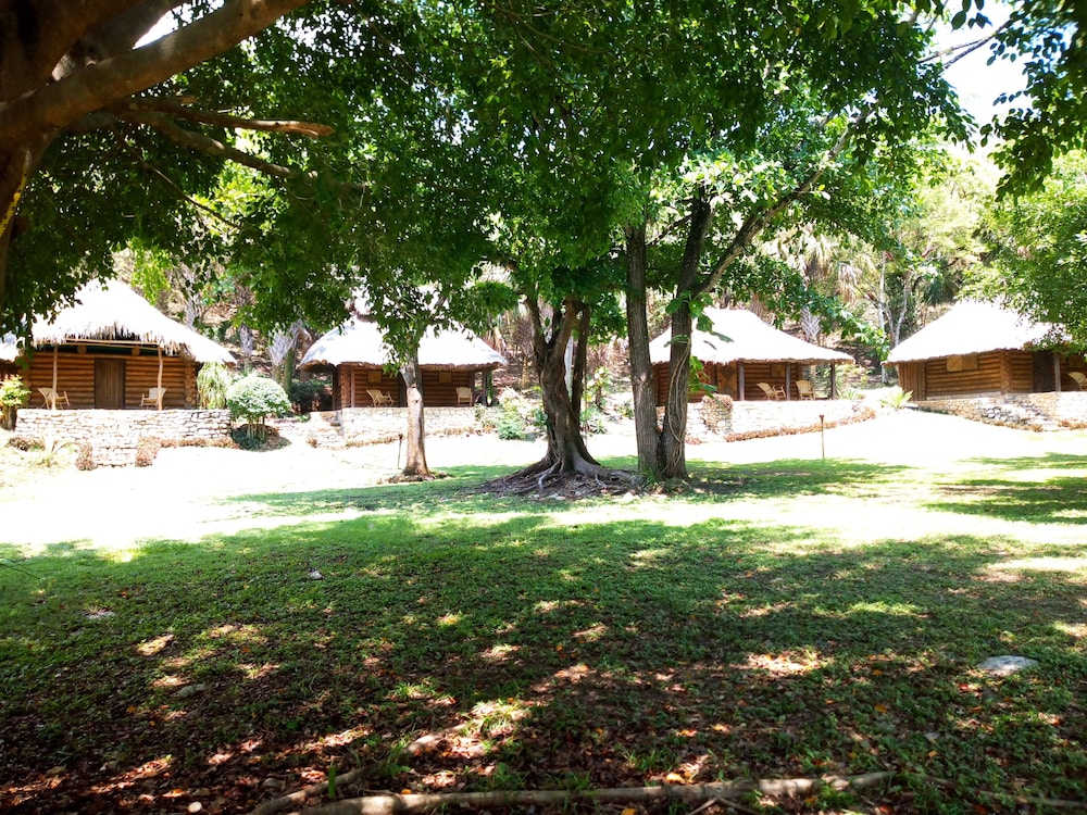 Room in Cabin - Cozy Sierraverde Cabins Cabana la Ceiba view 5