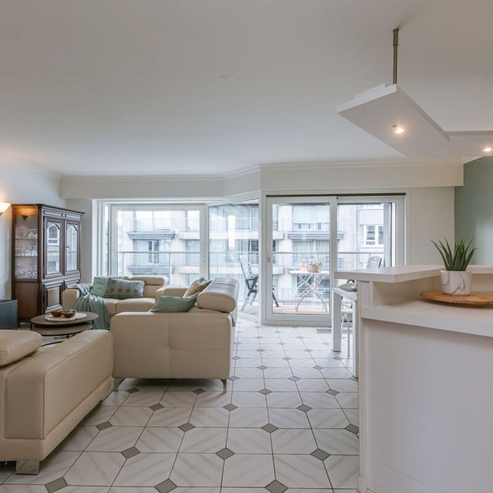Apartment With Sideways sea View in Middelkerke