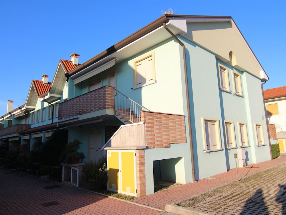 Sun Drenched Residence with Pool in Rosolina Mare view 2