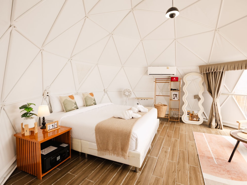 L1 Lanta Resort